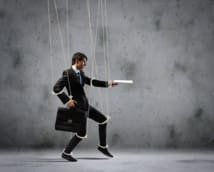 Faire travailler nos patients en costume ...